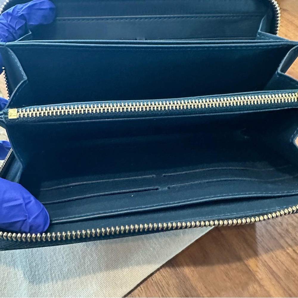 Louis Vuitton w/Box and Dust Bag, Bleu Nuit, Zippy - Picture 10 of 14